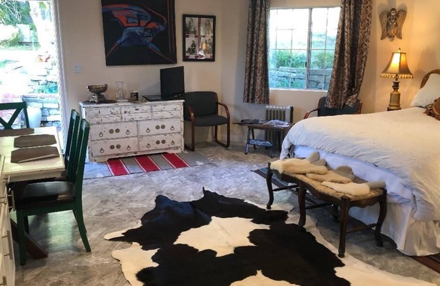 Malibu Mountain Retreat - Bring Your own Horses!