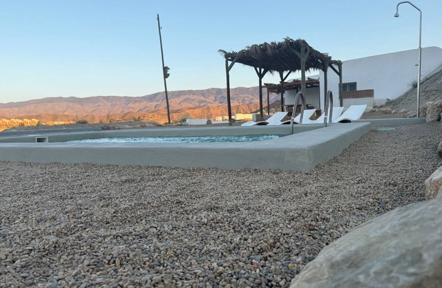 MAMANGUEÑA CORTIJO; DESERT OF TAVERNS. PETS, ADVENTURE, RELAXATION, REST.