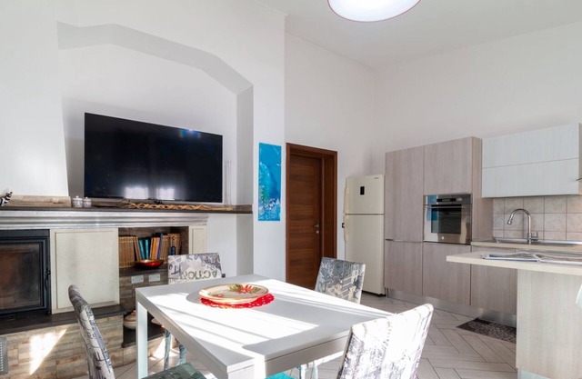 Mameli Apartment - Zwei Schlafzimmer Wohnung, Schläft 6