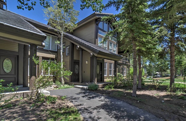 Gemütliche Mammoth Lakes Condo - zu Fuß zum Golfplatz!