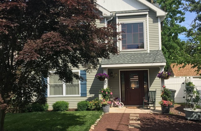 Manasquan Retreat - Familienhaus in der Nähe eines Parks und 1. 5 Meilen zum Strand