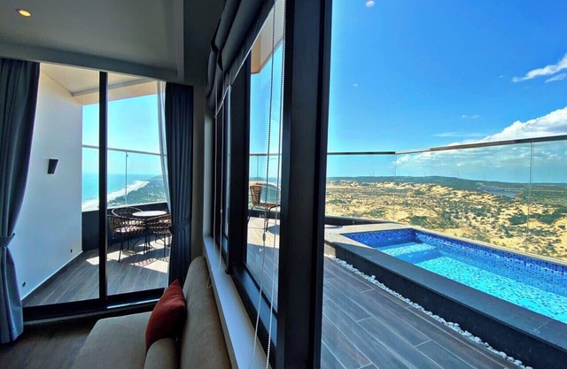 Mandala Studio Luxury