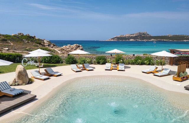 Mangia's Santa Teresa Sardinia, Curio Collection by Hilton