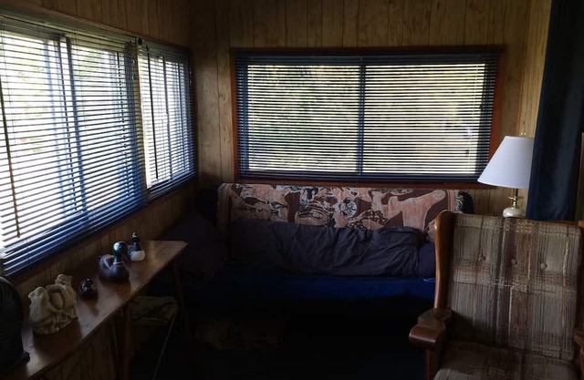 Manitoulin Island Lake Front Cottage zu vermieten