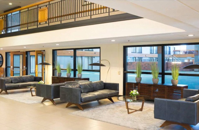 Mankato City Center Hotel