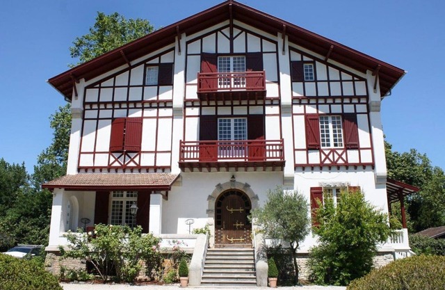 Manoir Mer et Lacs - Neun Schlafzimmer Villa, Schläft 18