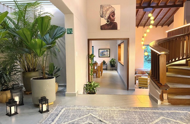 Mansión BR Villa con Piscina + Jacuzzi a 6 min de Provenza Medellín