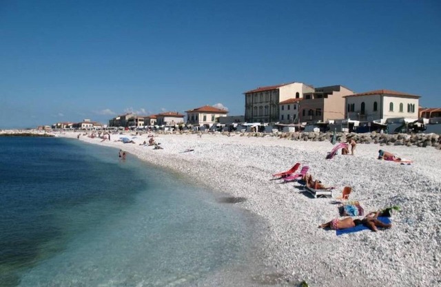 Standing home 100 meters from the sea