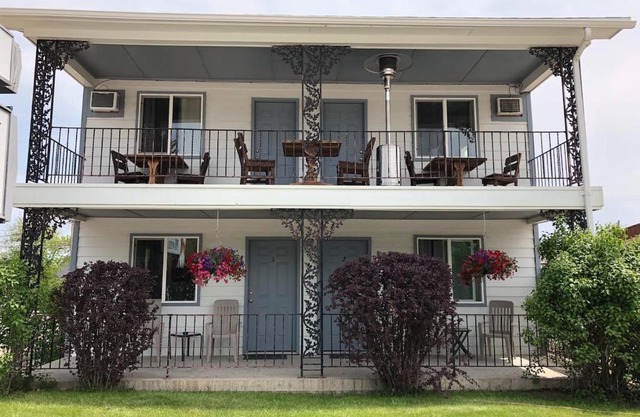 Mansion House Motel