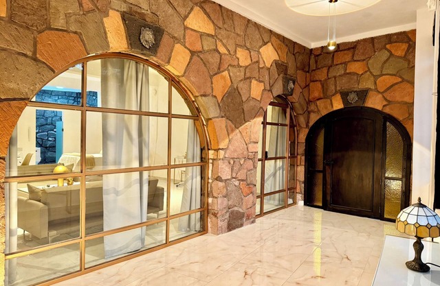 Mansionality Loftd