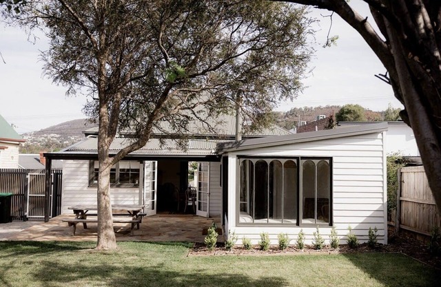 Maple House - Charming family cottage in Sandy Bay