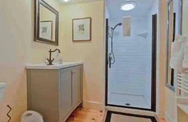 Maple Suite- Private Ground Floor Apartment in front of Smith College