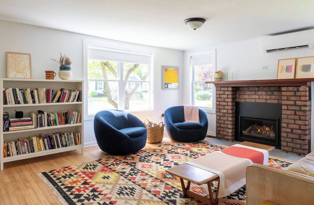 Maplewood Meadow: w/ Hot Tub | 5 Mins to Kingston