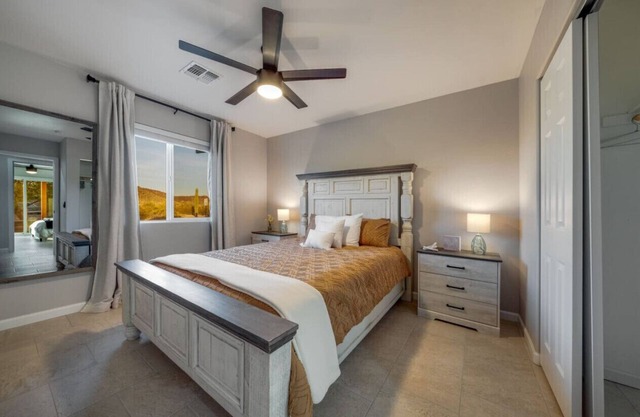 Marana / Quiet Neighborhood / 3 BR 2 BA / Cozy