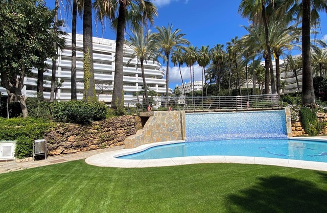 MARBELLA BEACH Wonderful apartment in the prestigious C.R GRAN MARBELLA.