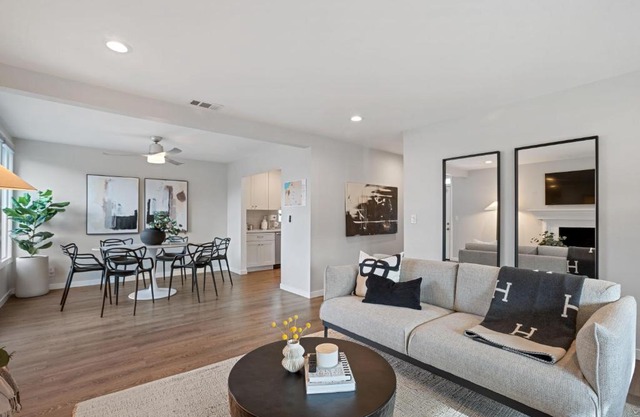 @ Marbella Lane - 3BR Coastal Escape in Pacifica