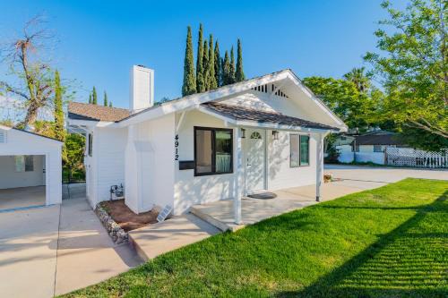 #Marbella Lane - Classy 3BR Jewel with Open Vibe