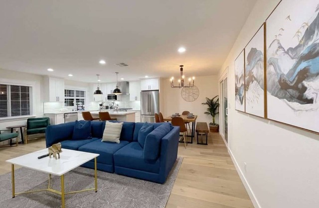 @ Marbella Lane - Contemporary Sophisticated Home