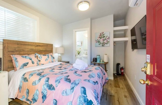 NEU!Mini Guest House | San Jose Regional Medical Center | SAP San Jose McEnery C.