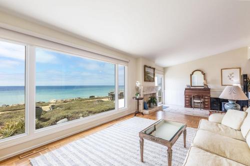 @ Marbella Lane - Oceanfront w/unobstructed views!