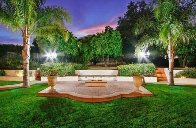 @Marbella Lane - Perfect Blend of Style & Comfort