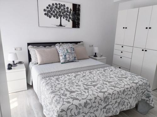 Mare de Deu, vivienda vacacional para familias y mayores de 25 años en el Grao de Gandia-Playa