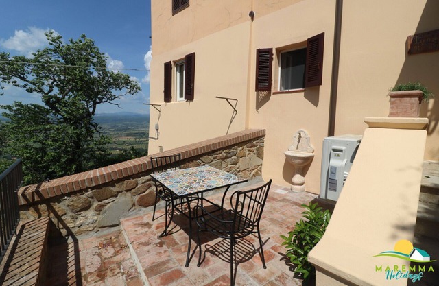 Maremma Holidays: House of the Rock
