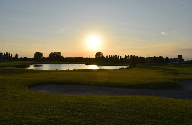 Mareverde apartment at the golf course