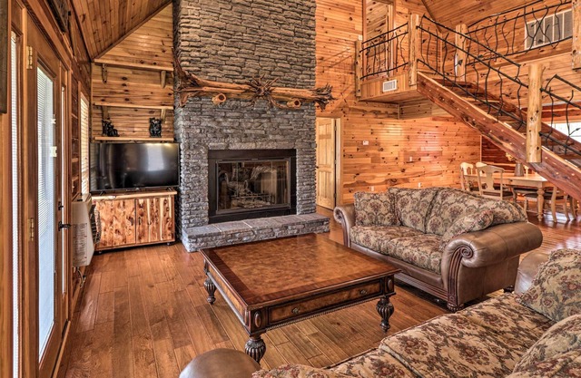 NEW! 'Marfly Retreat' - Remote White River Getaway