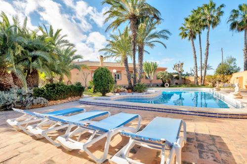 Maria I Apartment with private pool
