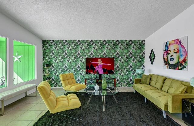 Marilyn's Secret - Mid Century Modern Black House