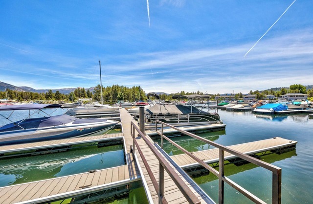 Marina Gateway: Tahoe Keys #47 Dock, Pools, Pets