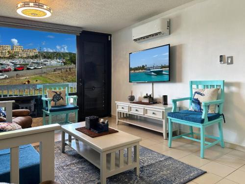 Marina View Condo 2 Bed - 2 Bath Sleeps 7