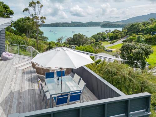 Mariner's Lookout - Parekura Bay