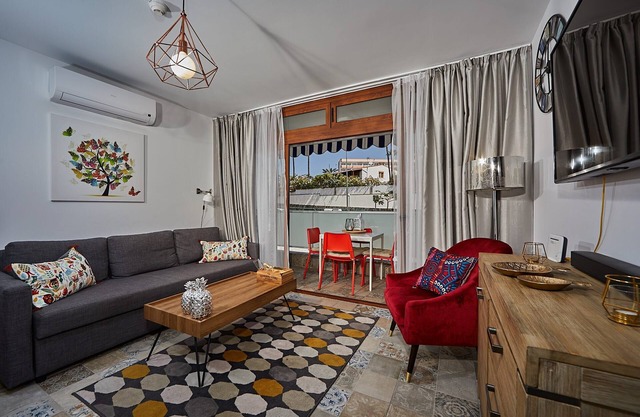 Mariposa Apartment, Yumbo 200 m, Strand 400 m, WiFi, Pool, Handtücher
