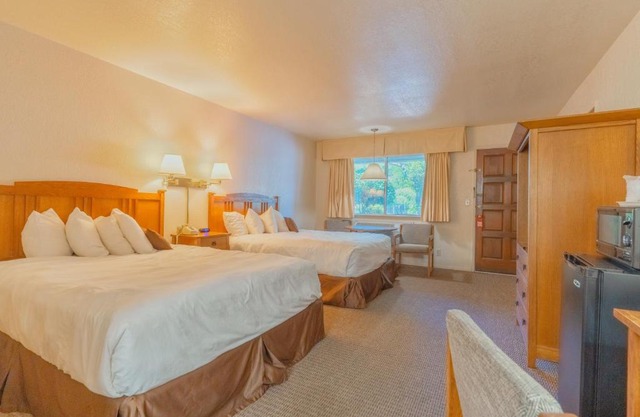 Mariposa Lodge