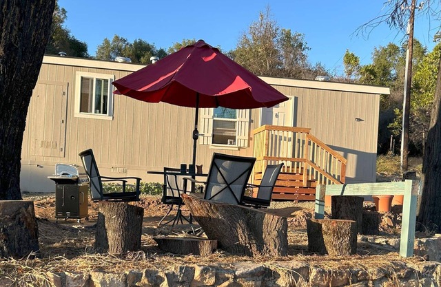 Mariposa Yosemite Hübsches renoviertes 2-Bett-Cottage auf großem Grundstück neben dem Weingut
