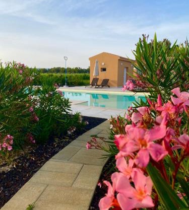 MARIS Apartments & Bedrooms