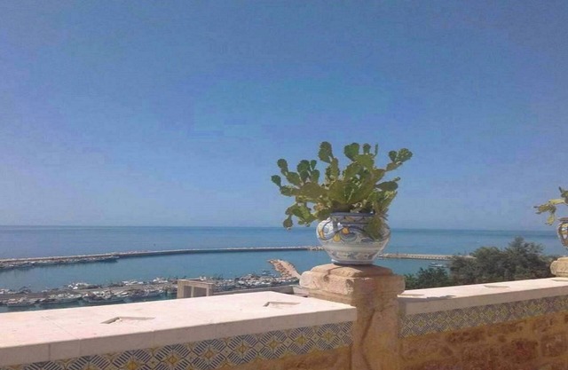 "Marisa" unabhängige Villa 150 Meter vom Strand entfernt mit privatem Garten