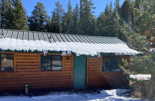 Marjos Cabin at the Lake