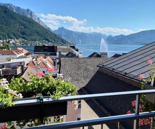 Marktplatz Traunsee LAKE View