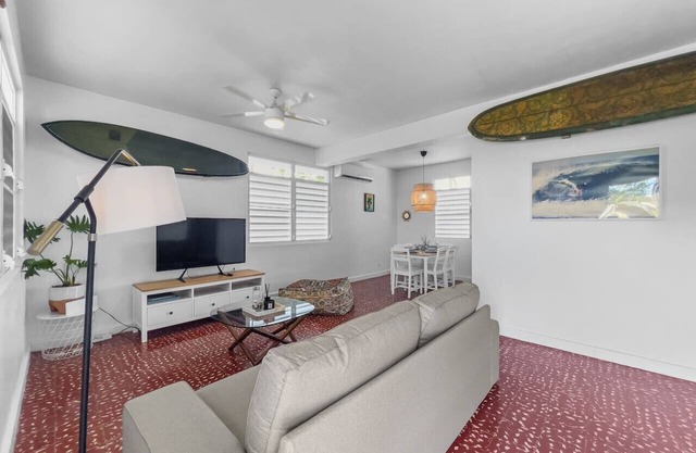 Marley & Enzo’s Surf Shack