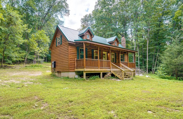 Marlinton Cabin Rental w/ Greenbrier River Access!