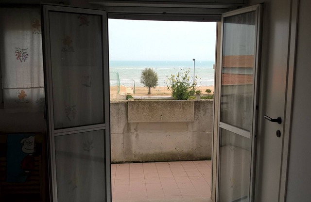 MAROTTA BEACH FRONT ZU VERMIETEN
