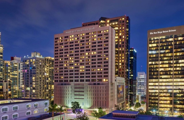 Marriott Vacation Club Pulse San Diego- Hotel Room Sleeps 4!