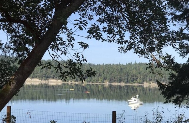 Marrowstone Waterfront Cottage
