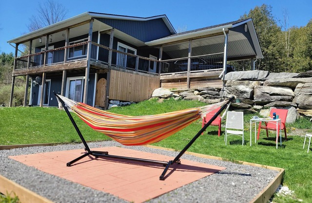 Marshmallow home, entire four bedrooms house