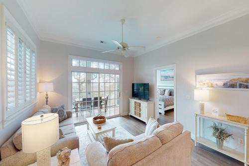 Marshside Serenity Villa - 3 Bedrooms, 2 Baths