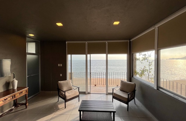 Marthas Suites & Hotel