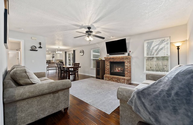 Marvelous 5-bedroom house in Boise with WiFi, AC